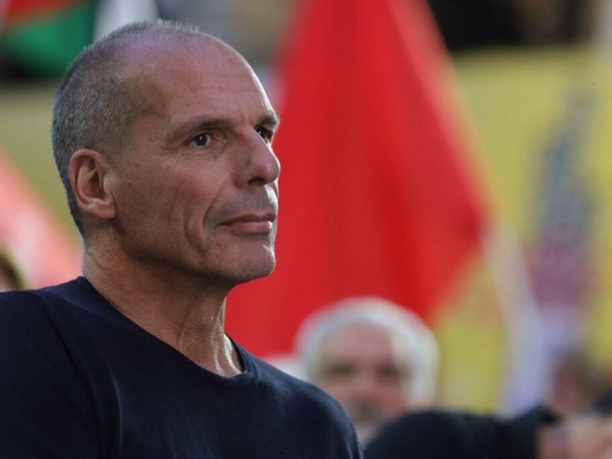 Για «πρόκληση και διαφήμιση ναρκωτικών» θα δικαστεί ο Βαρουφάκης
