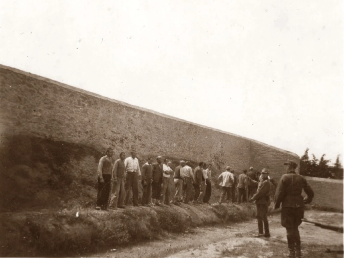 Για «πρόθεση απόκτησης» των φωτογραφικών ντοκουμέντων της Καισαριανής μιλούν Μαρινάκης και Κακλαμάνης