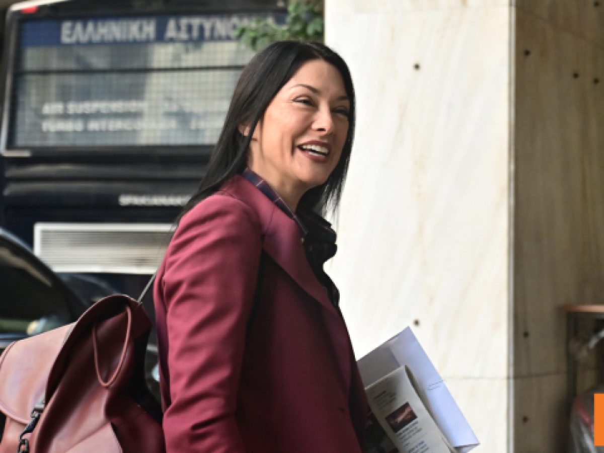 &Gamma;&iota;&alpha;&nu;&nu;&alpha;&kappa;&omicron;&pi;&omicron;ύ&lambda;&omicron;&upsilon; &sigma;&epsilon; &Alpha;&nu;&delta;&rho;&omicron;&upsilon;&lambda;ά&kappa;&eta;: &Pi;ά&rho;&epsilon; &pi;ί&sigma;&omega; &tau;&omicron;&nu; &tau;&rho;ό&pi;&omicron; &epsilon;&kappa;&lambda;&omicron;&gamma;ή&sigmaf; &sigma;&upsilon;&nu;έ&delta;&rho;&omega;&nu;