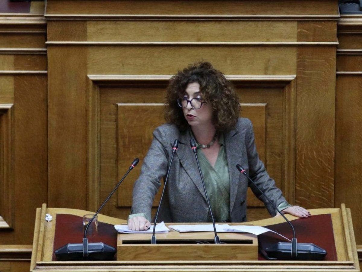 Η επιστολή της Καραγεωργοπούλου: «Θα διατηρήσω την έδρα που μου εμπιστεύθηκαν οι πολίτες»