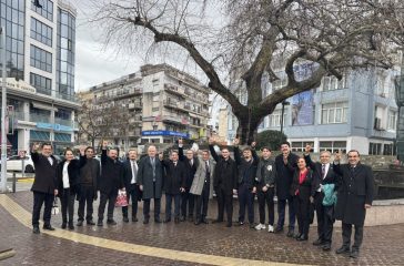 i-gkrizi-liki-sinechizoun-na