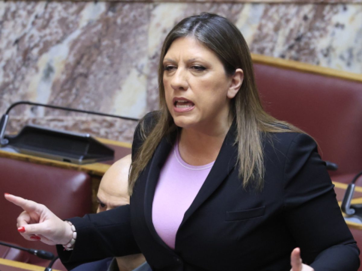 Η Κωνσταντοπούλου λέει ότι η Καρακίτσου ψεύδεται και δεν έχει εργαστεί στην Πλεύση Ελευθερίας τον τελευταίο χρόνο