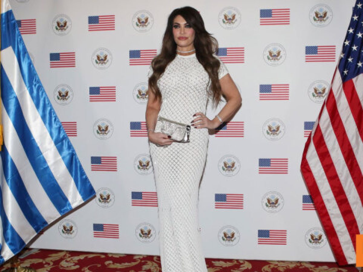 Η λαμπερή προβολή της «Μελάνια» στην Αθήνα: Η οικοδέσποινα Γκιλφόιλ, η παγκόσμια πρεμιέρα και η επίσκεψη Τραμπ