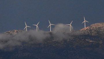 Η παραδοχή Μητσοτάκη για την «πράσινη μετάβαση»: «Θα φέρει οικονομική επιβάρυνση»