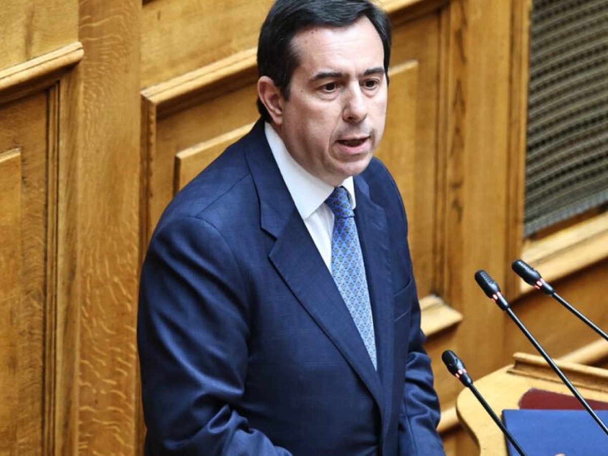 Η «παρέα» του Νότη Μηταράκη ξαναμαζεύτηκε στο «Lolita’s»