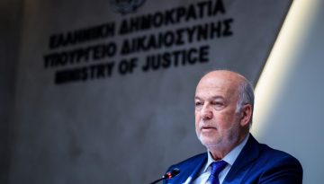 Η προβληματική λογική Φλωρίδη για τις συνταγματικές αναθεωρήσεις