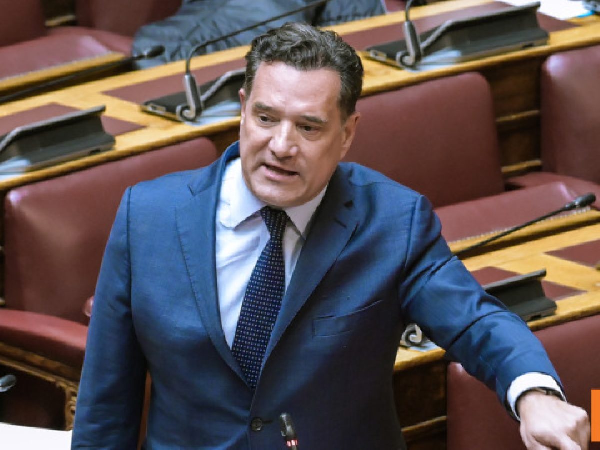 Η Ζωή πήγε να μου κάνει μήνυση με… robe de chambre και έγινε ρεζίλι, λέει ο Γεωργιάδης
