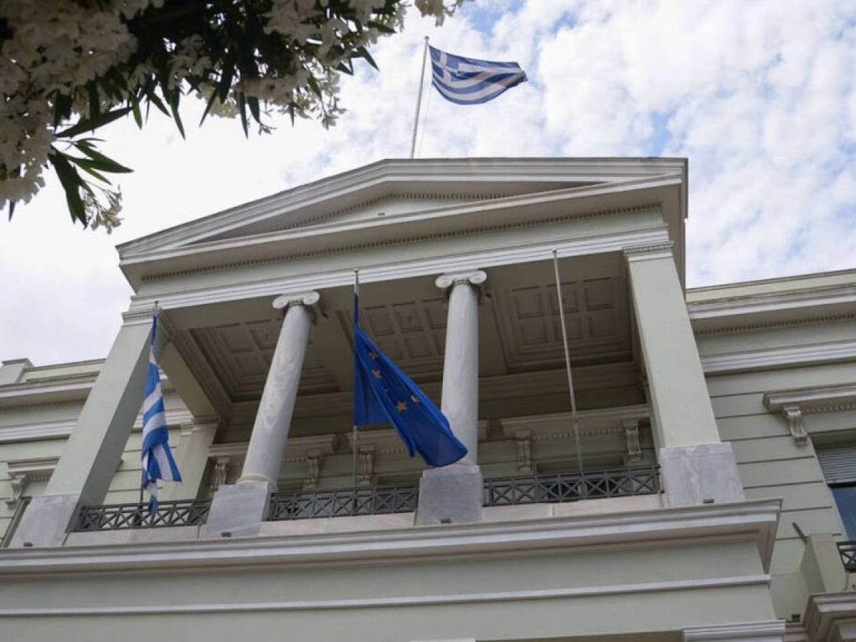 ΥΠΕΞ: Αποφύγετε επισκέψεις σε Ισραήλ, Παλαιστινιακά εδάφη και Ιράν