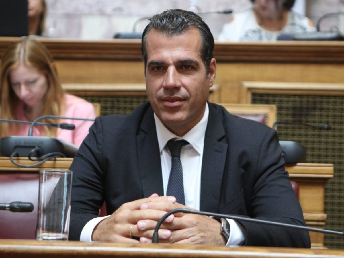 «Ήθελα να φιλήσω τα παιδιά μου πριν πεθάνω»: Η συγκλονιστική εξομολόγηση του Θάνου Πλεύρη στο Face2Face