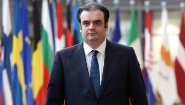 Κ. Πιερρακάκης προσερχόμενος στο Eurogroup: Είναι ζωτικής σημασίας να διαφυλάξουμε τον διεθνή ρόλο του ευρώ