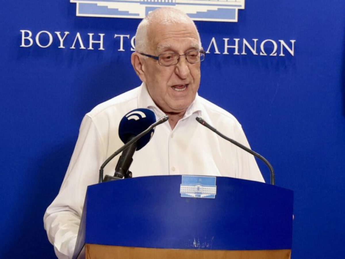 Κακλαμάνης για τον βανδαλισμό στο γραφείο Αλεξοπούλου: «Άνανδρη επίθεση – Δεν έχουν θέση αυτά σε μια δημοκρατία»
