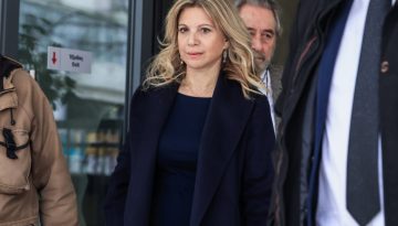 &Kappa;&alpha;&rho;&upsilon;&sigma;&tau;&iota;&alpha;&nu;&omicron;ύ: &laquo;&Delta;&epsilon;&nu; ή&tau;&alpha;&nu; &sigma;&omega;&sigma;&tau;ό &nu;&alpha; &gamma;ί&nu;&epsilon;&iota; &eta; &sigma;&upsilon;&nu;ά&nu;&tau;&eta;&sigma;&eta; &mu;&epsilon; &tau;&omicron;&nu; &Epsilon;&rho;&nu;&tau;&omicron;&gamma;ά&nu;&raquo;