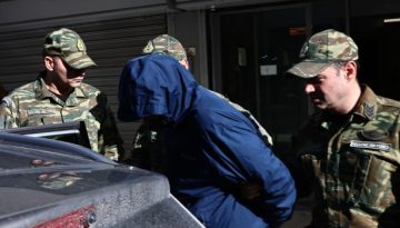 &Kappa;&alpha;&tau;&alpha;&sigma;&kappa;&omicron;&pi;&epsilon;ί&alpha; &sigma;&tau;&iota;&sigmaf; Έ&nu;&omicron;&pi;&lambda;&epsilon;&sigmaf; &Delta;&upsilon;&nu;ά&mu;&epsilon;&iota;&sigmaf;: &Omicron;&iota; &epsilon;&pi;&alpha;&phi;έ&sigmaf; &tau;&omicron;&upsilon; &sigma;&mu;&eta;&nu;ά&rho;&chi;&omicron;&upsilon; &mu;&epsilon; &tau;&omicron;&nu; &Kappa;&iota;&nu;έ&zeta;&omicron; &sigma;ύ&nu;&delta;&epsilon;&sigma;&mu;&omicron;, &epsilon;&rho;&epsilon;&upsilon;&nu;ώ&nu;&tau;&alpha;&iota; &delta;ύ&omicron; &alpha;&pi;ό&sigma;&tau;&rho;&alpha;&tau;&omicron;&iota;