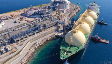 Κάθετος διάδρομος, LNG και πράσινα άλογα