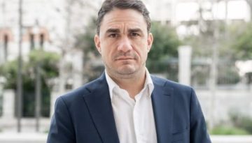 &Kappa;&alpha;&iota;&sigma;&alpha;&rho;&iota;&alpha;&nu;ή &ndash; &Tau;&sigma;&omicron;&upsilon;&kappa;&alpha;&lambda;ά&sigmaf;: &Theta;&epsilon;&tau;&iota;&kappa;ό &beta;ή&mu;&alpha; &alpha;&pi;ό &tau;&omicron; &upsilon;&pi;. &Pi;&omicron;&lambda;&iota;&tau;&iota;&sigma;&mu;&omicron;ύ &nu;&alpha; &delta;&iota;&alpha;&kappa;&rho;&iota;&beta;&omega;&theta;&epsilon;ί &eta; &gamma;&nu;&eta;&sigma;&iota;ό&tau;&eta;&tau;&alpha; &tau;&omega;&nu; &phi;&omega;&tau;&omicron;&gamma;&rho;&alpha;&phi;&iota;ώ&nu;