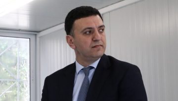&Kappa;&iota;&kappa;ί&lambda;&iota;&alpha;&sigmaf; &gamma;&iota;&alpha; &Chi;ί&omicron;: &Omicron; &kappa;&upsilon;&beta;&epsilon;&rho;&nu;ή&tau;&eta;&sigmaf; &delta;&epsilon;&nu; &epsilon;&nu;&epsilon;&rho;&gamma;&omicron;&pi;&omicron;ί&eta;&sigma;&epsilon; &tau;&eta;&nu; &theta;&epsilon;&rho;&mu;&iota;&kappa;ή &kappa;ά&mu;&epsilon;&rho;&alpha; &ndash; &Delta;&epsilon;&nu; &pi;&rho;&omicron;&kappa;ύ&pi;&tau;&epsilon;&iota; pushback