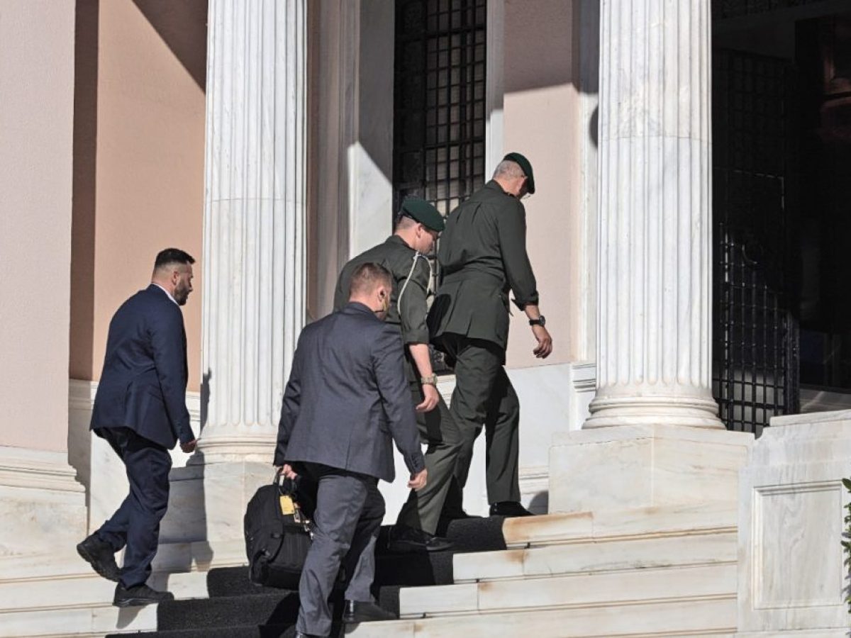 ΚΥΣΕΑ: Εκτακτη συνεδρίαση μετά την επίθεση ΗΠΑ-Ισραήλ σε Ιράν