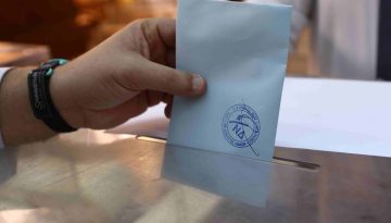Κυβέρνηση: Δίνεται η δυνατότητα και με επιστολική ψήφο οι ομογενείς να ψηφίζουν και στις εθνικές εκλογές