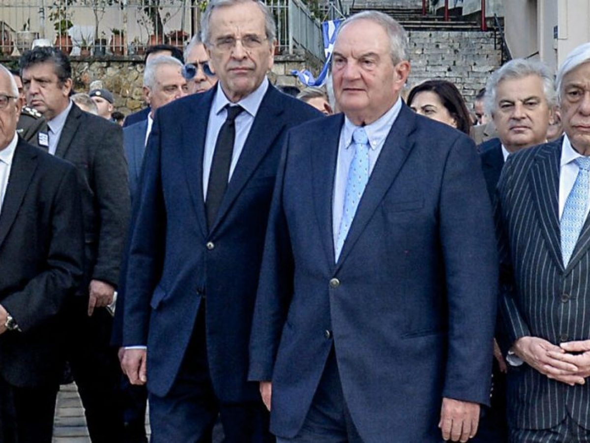 «Λευκή σημαία» από την Καλαμάτα: Μηνύματα συμφιλίωσης από Καραμανλή – Σαμαρά προς Μητσοτάκη