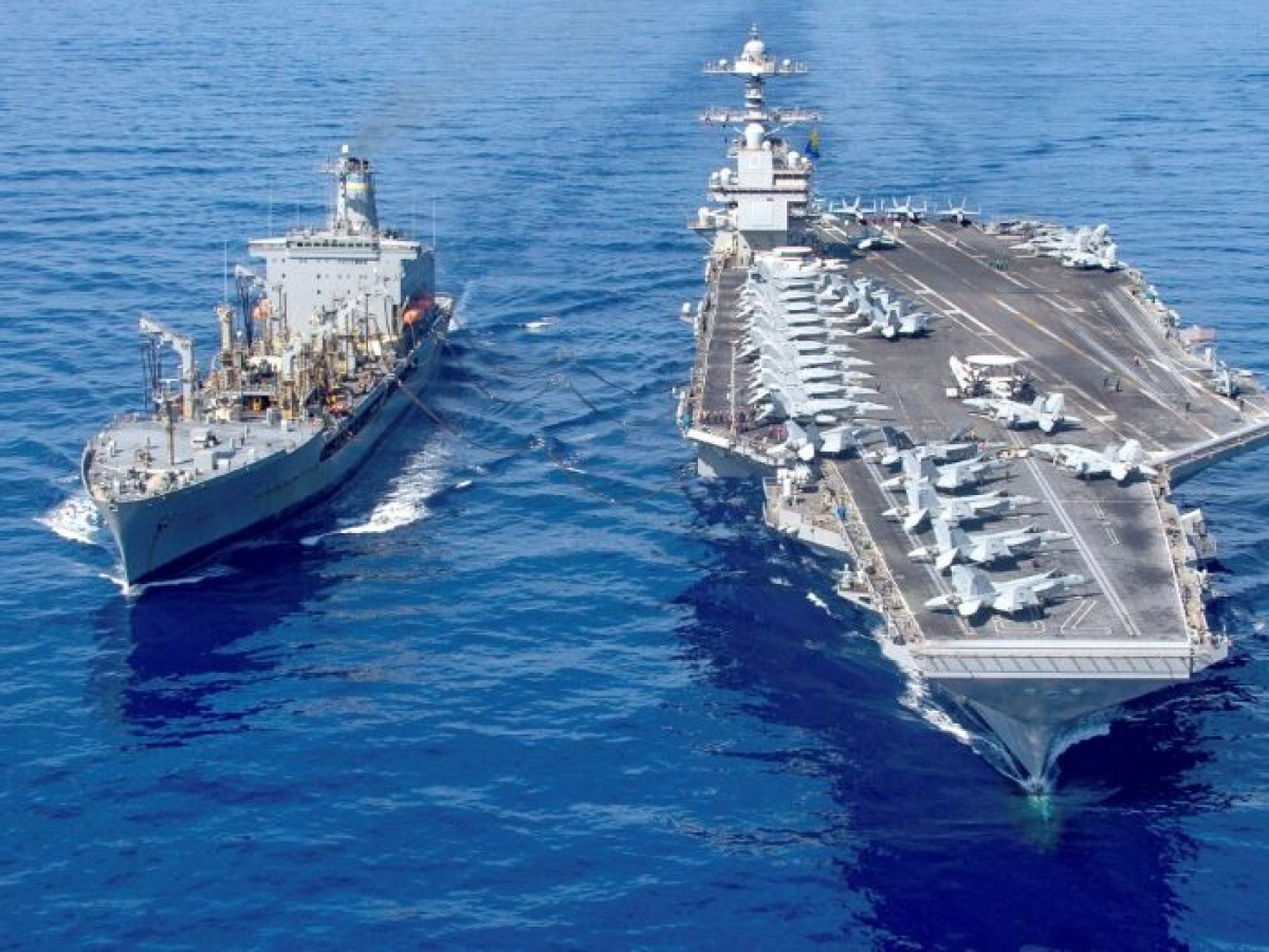Λιμάνι φονιάδων η Σούδα – Δένει το αεροπλανοφόρο Φορντ πριν ενταχθεί στη δύναμη κρούσης των ΗΠΑ κατά Ιράν