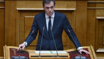 &Mu;ά&nu;&tau;&zeta;&omicron;&sigmaf;: &Delta;&iota;ά&lambda;&omicron;&gamma;&omicron;&sigmaf; &Epsilon;&lambda;&lambda;ά&delta;&alpha;&sigmaf;-&Tau;&omicron;&upsilon;&rho;&kappa;ί&alpha;&sigmaf;, &chi;&omega;&rho;ί&sigmaf; &alpha;&upsilon;&tau;&alpha;&pi;ά&tau;&epsilon;&sigmaf;, &mu;&epsilon; &rho;&epsilon;&alpha;&lambda;&iota;&sigma;&mu;ό &kappa;&alpha;&iota; &alpha;&pi;ό&lambda;&upsilon;&tau;&eta; &epsilon;&pi;ί&gamma;&nu;&omega;&sigma;&eta; &tau;&omega;&nu; &theta;έ&sigma;&epsilon;&omega;&nu; &tau;&eta;&sigmaf; Ά&gamma;&kappa;&upsilon;&rho;&alpha;&sigmaf;