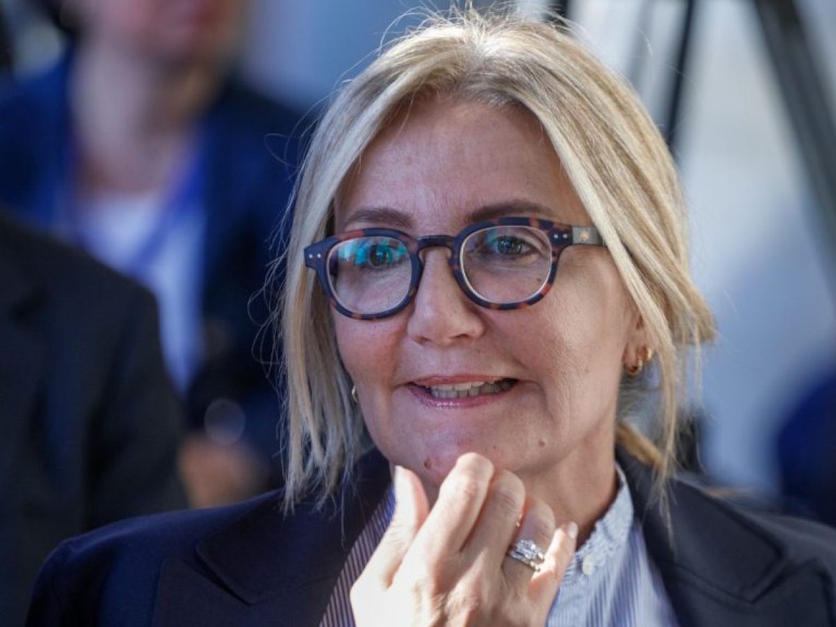 Μαρέβα Μητσοτάκη: Το «ευχαριστώ» στο προσωπικό του ΚΑΤ