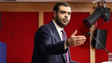 Μαρινάκης: Η Ελλάδα είναι γεωστρατηγικά πιο ισχυρή από ποτέ, διαψεύδει εμπλοκή στο Ιράν