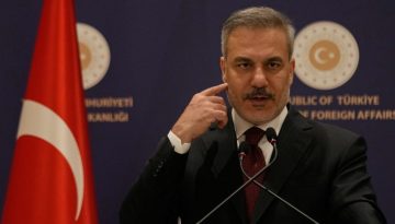 Με τον Δένδια τα έβαλε ο Φιντάν