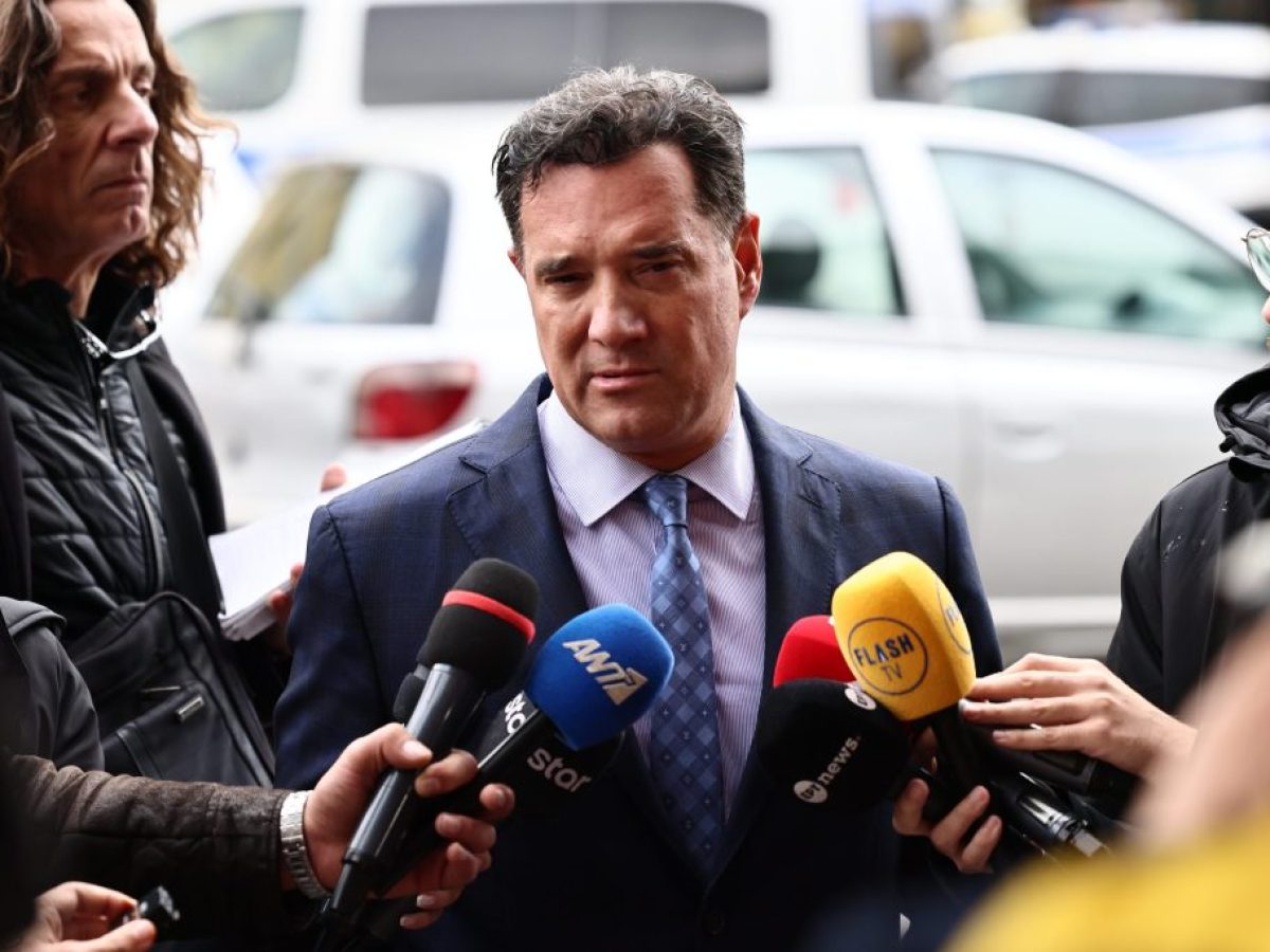 Μήνυση σε βάρος της Ζωής Κωνσταντοπούλου κατέθεσε στην Ευελπίδων ο Άδωνις Γεωργιάδης