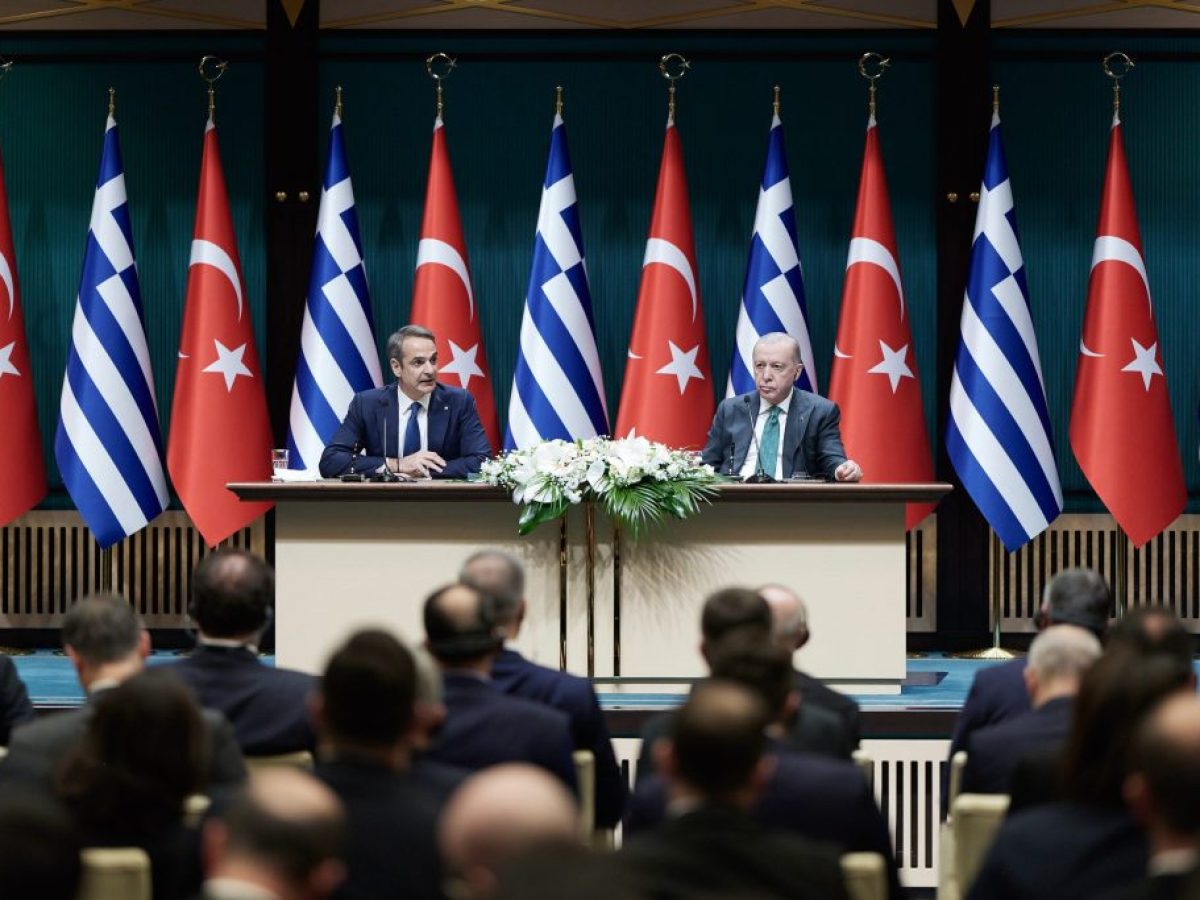 Μητσοτάκης – Ερντογάν: Οι 7 συμφωνίες, το casus belli και η αναφορά σε τουρκική μειονότητα στη Θράκη