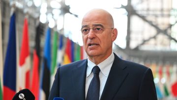 &Nu;. &Delta;έ&nu;&delta;&iota;&alpha;&sigmaf;: &Theta;έ&lambda;&omicron;&upsilon;&mu;&epsilon; &iota;&sigma;&chi;&upsilon;&rho;ή &alpha;&mu;&upsilon;&nu;&tau;&iota;&kappa;ή &sigma;&upsilon;&nu;&epsilon;&rho;&gamma;&alpha;&sigma;ί&alpha; &Epsilon;&lambda;&lambda;ά&delta;&alpha;&sigmaf;-&Iota;&nu;&delta;ί&alpha;&sigmaf; &kappa;&alpha;&iota; &sigma;&tau;ή&rho;&iota;&xi;&eta; &epsilon;&lambda;&lambda;&eta;&nu;&iota;&kappa;ώ&nu; startups