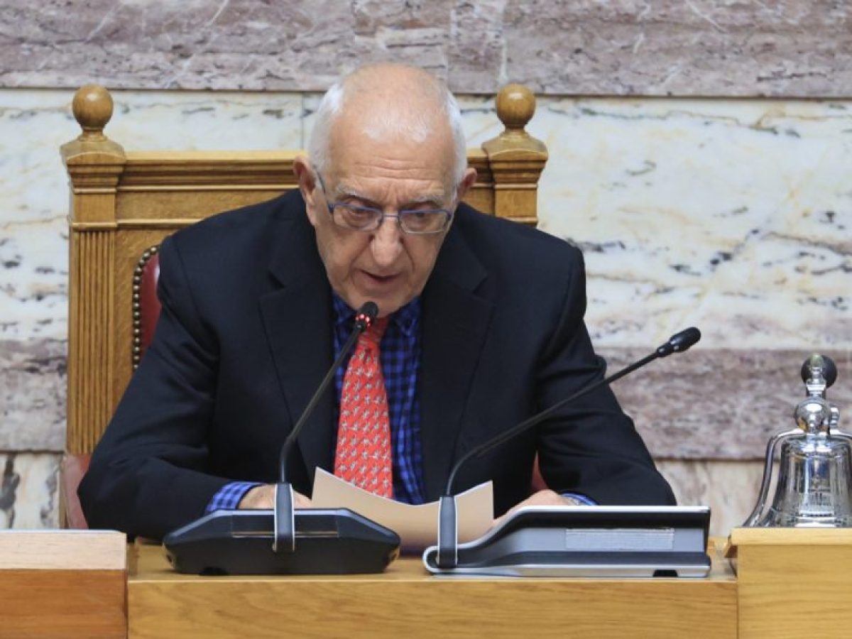 Ν. Κακλαμάνης: «Με βαθιά θλίψη και ιδιαίτερη συγκίνηση αποχαιρετώ σήμερα την Άννα Ψαρούδα – Μπενάκη»