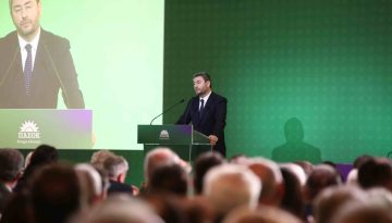 Ν. Ανδρουλάκης: Το ΠΑΣΟΚ θα δώσει αυτόνομο την εκλογική μάχη – Τι πρότεινε για τη Συνταγματική Αναθεώρηση