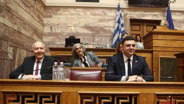 Ναυάγιο στη Χίο: Η κυβέρνηση στηρίζει το Λιμενικό, σε αιφνίδιο ελιγμό του φουσκωτού αποδίδει ο Κικίλιας τη σύγκρουση – Επ