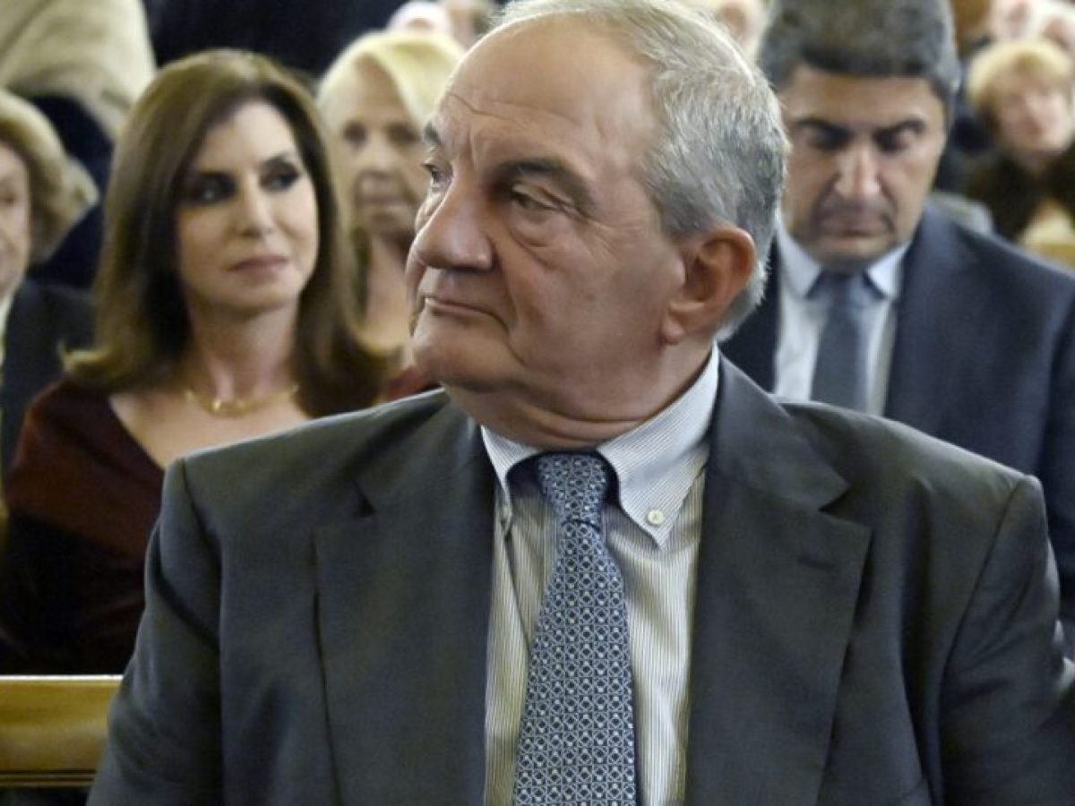 Νέα «καρφιά» Καραμανλή: Τραυματισμένη η εμπιστοσύνη των πολιτών στους θεσμούς και τη Δικαιοσύνη