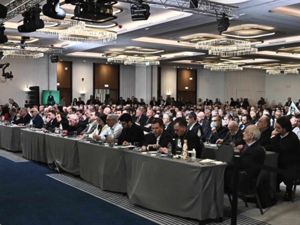 Νέο Missing Alert στο ΠΑΣΟΚ: Συνεχίζει να αγνοείται η σύνθεση της Κεντρικής Οργανωτικής Επιτροπής Συνεδρίου που συνεδρίασ