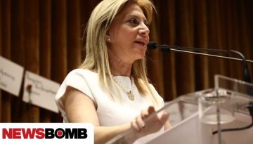 &Nu;έ&omicron; &chi;&tau;ύ&pi;&eta;&mu;&alpha; &Kappa;&alpha;&rho;&upsilon;&sigma;&tau;&iota;&alpha;&nu;&omicron;ύ &kappa;&alpha;&tau;ά &Tau;&sigma;ί&pi;&rho;&alpha;: &laquo;&Iota;&sigma;&tau;&omicron;&rho;&iota;&kappa;ά &nu;&tau;&rho;&omicron;&pi;&iota;&alpha;&sigma;&tau;&iota;&kappa;ή &tau;&epsilon;&mu;&epsilon;&nu;ά&delta;&alpha;&raquo; &omicron;&iota; &Pi;&rho;έ&sigma;&pi;&epsilon;&sigmaf;