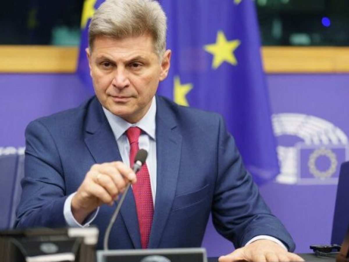 Νικόλας Φαραντούρης: «Έρευνα του Ευρωπαϊκού Κοινοβουλίου για τα δάνεια σε ελβετικό φράγκο στην Ελλάδα»