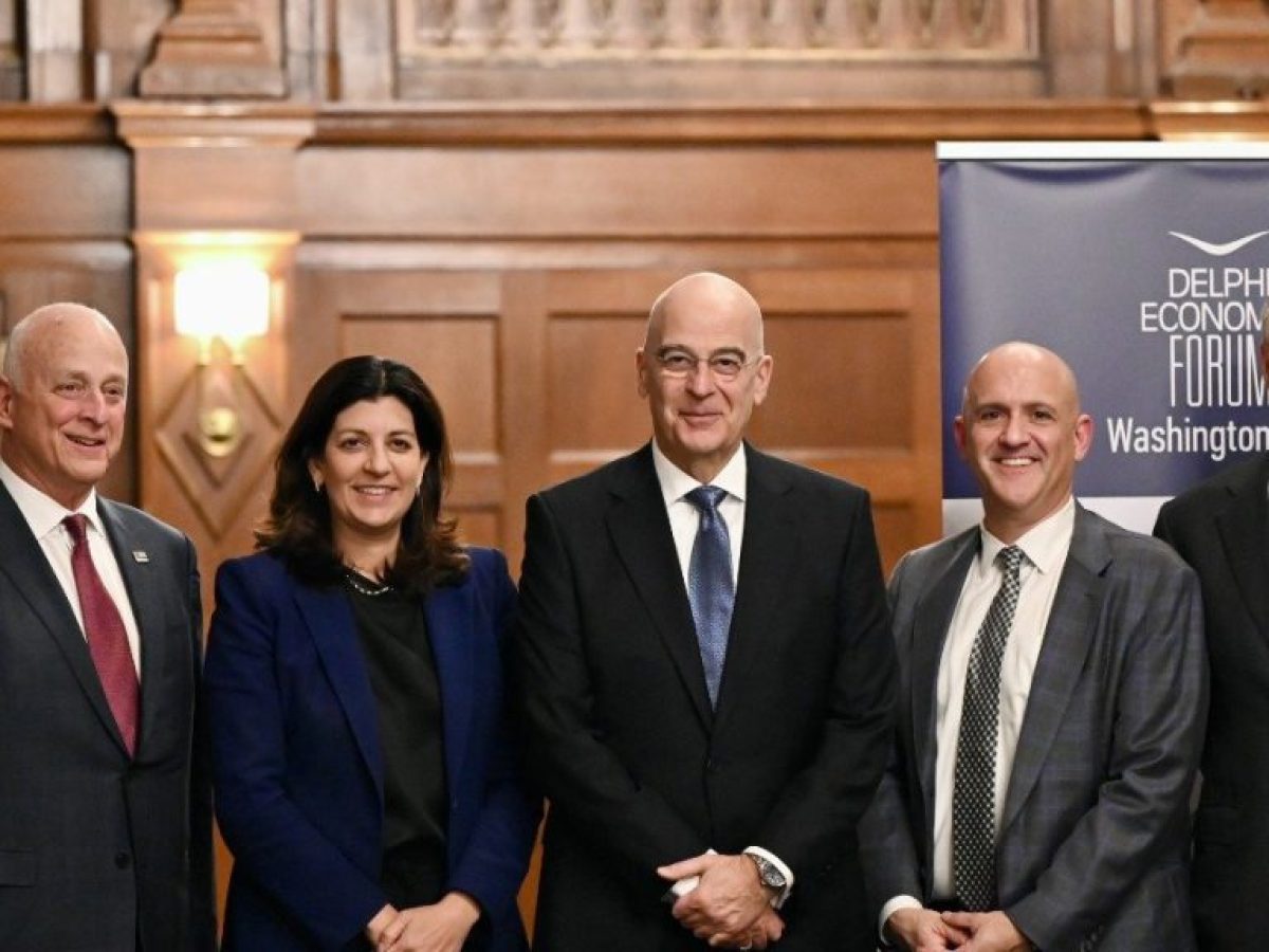 Ο Δένδιας στις ΗΠΑ για το φόρουμ των Δελφών