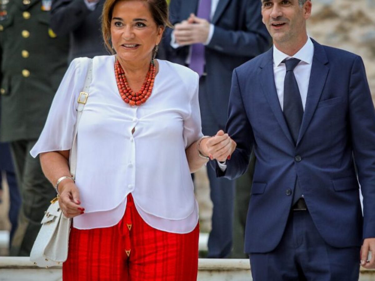 Ο κύβος ερρίφθη: Στην Α’ Αθηνών ο Κώστας Μπακογιάννης, αποστρατεία για τη Ντόρα