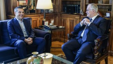 &Omicron; &kappa;&omicron;&mu;&mu;&alpha;&tau;&iota;&kappa;ό&sigmaf; &Tau;&alpha;&sigma;&omicron;ύ&lambda;&alpha;&sigmaf; &kappa;&alpha;&iota; &omicron; &upsilon;&pi;&epsilon;&rho;&theta;&epsilon;&sigma;&mu;&iota;&kappa;ό&sigmaf; &Tau;&sigma;ί&pi;&rho;&alpha;&sigmaf;