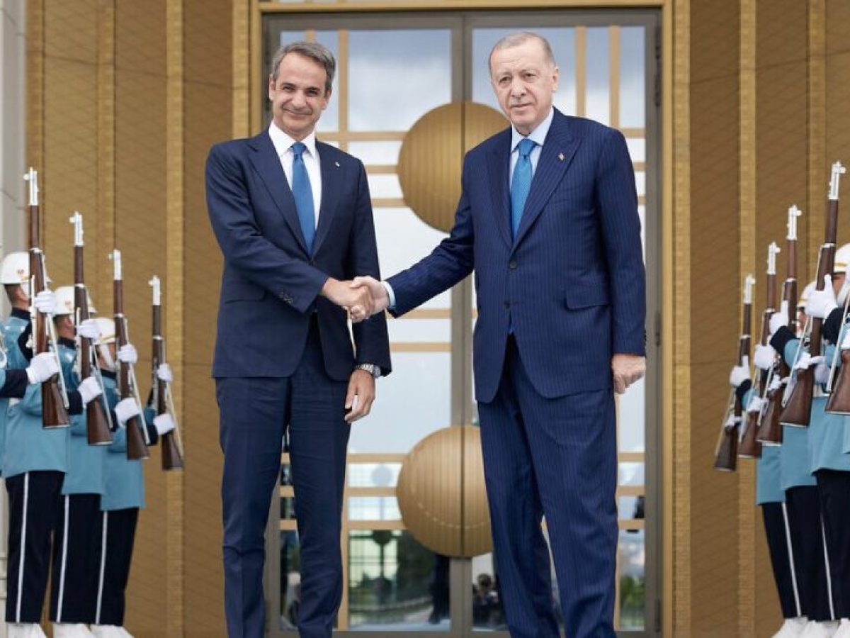 Ο Μητσοτάκης ευχήθηκε στον Ερντογάν για τα γενέθλιά του