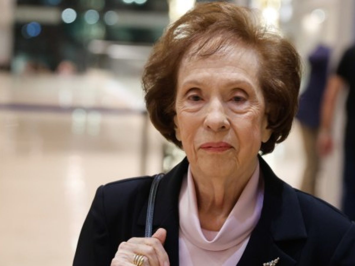 Ο πολιτικός κόσμος αποχαιρετά την Αννα Ψαρούδα – Μπενάκη