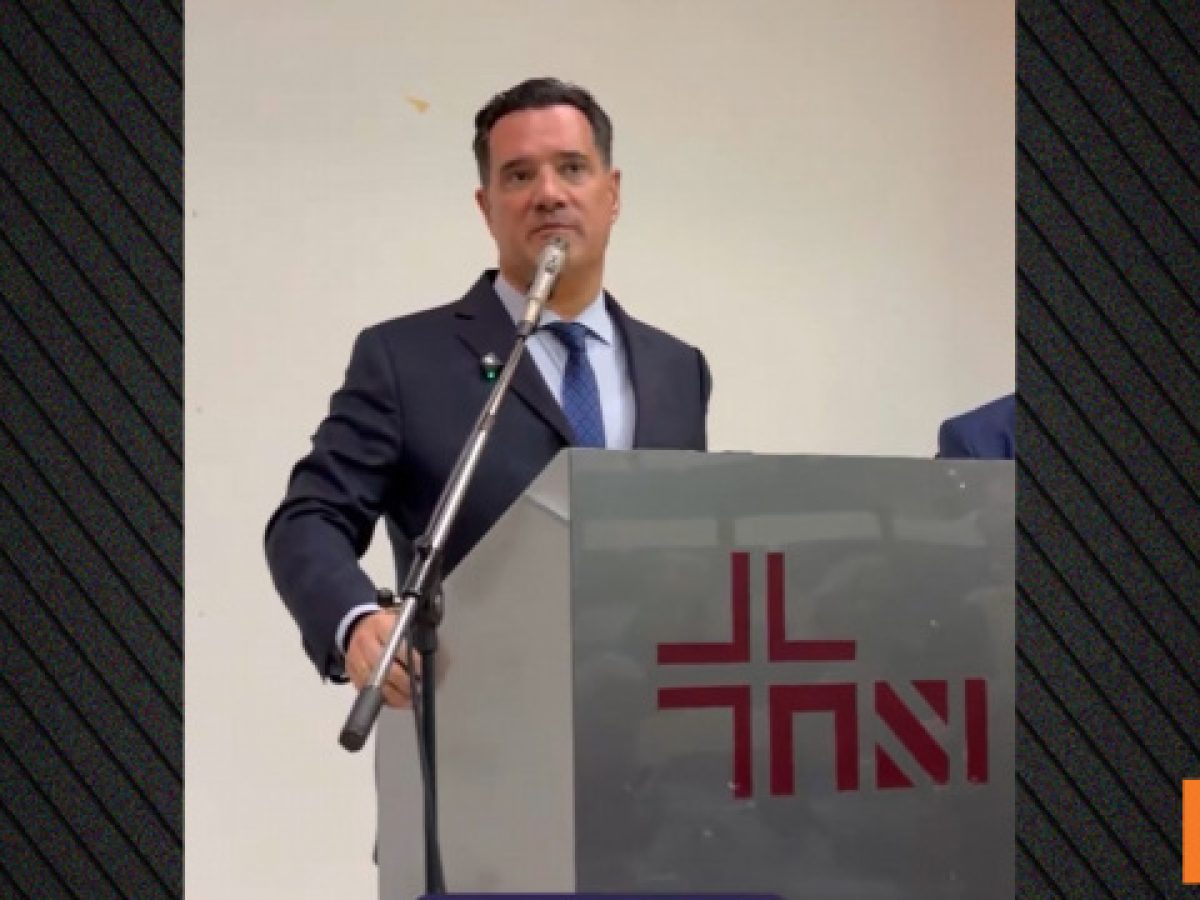 Ο Άδωνις Γεωργιάδης δεν φοβήθηκε τον διάλογο με συνδικαλιστές στα Γιάννενα και απάντησε στους «μύθους» για το ΕΣΥ, δείτε