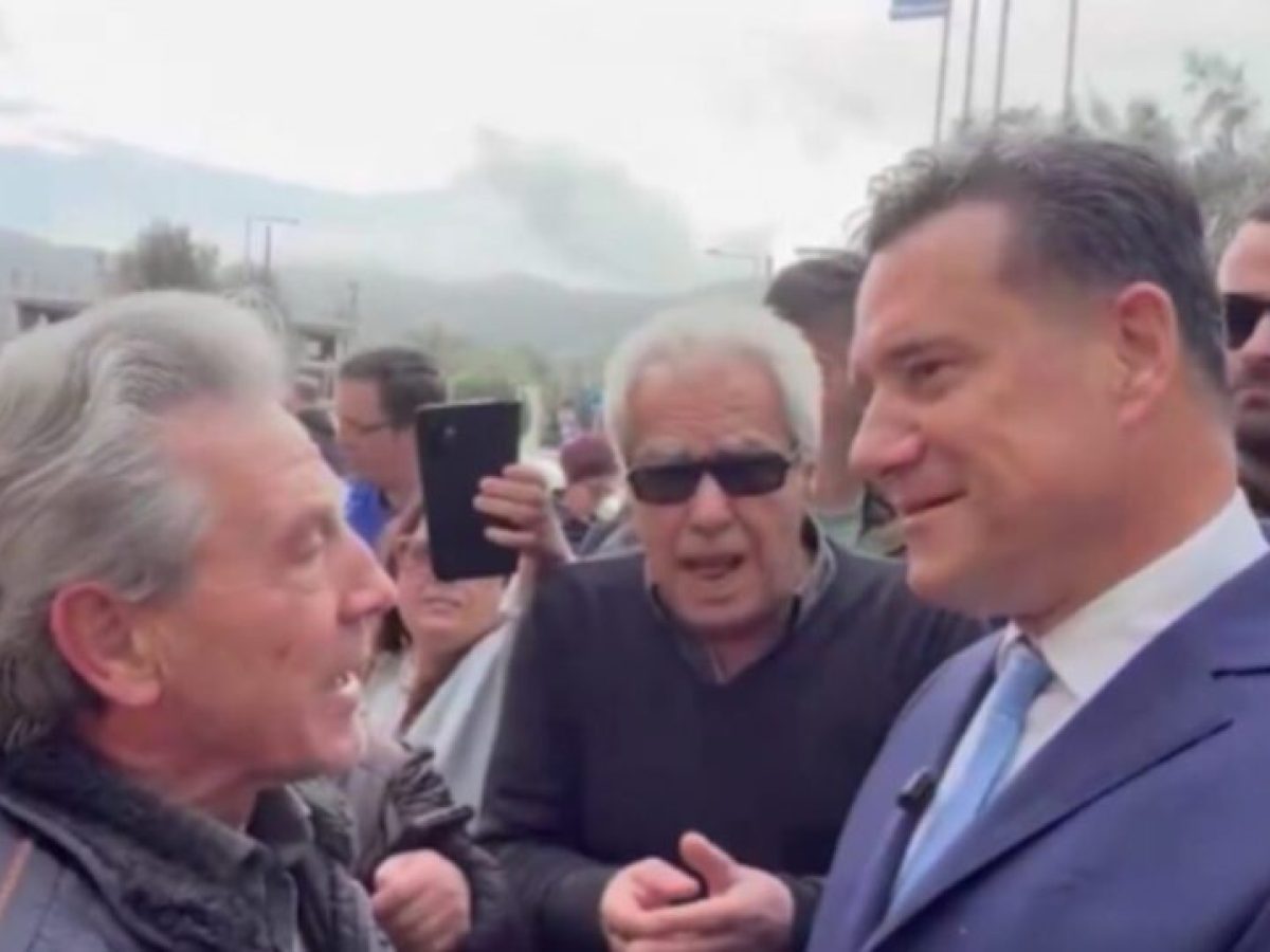 Ο Άδωνις Γεωργιάδης «τα βάζει» με διαδηλωτές σε Λευκάδα και Άργος που διαμαρτύρονταν για Belharra, NATO και Ισραήλ