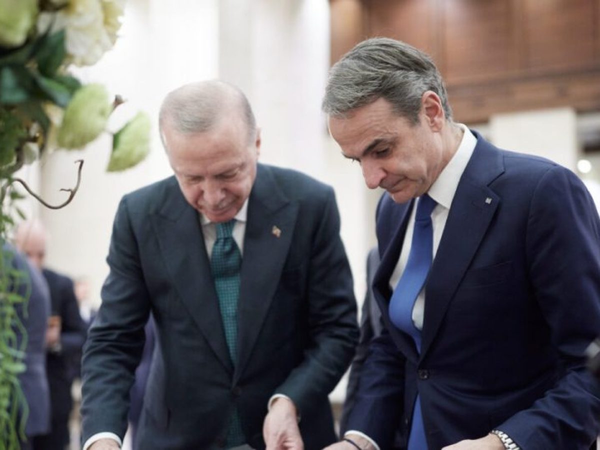 Όλο το παρασκήνιο της συνάντησης Μητσοτάκη – Ερντογάν: Η «ελεγχόμενη κρίση», τα ακανθώδη «αλλά όχι άλυτα» ζητήματα και το