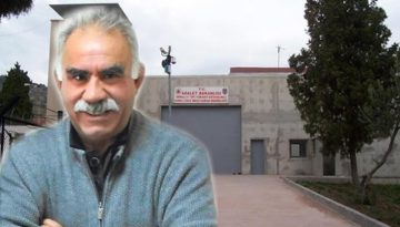 Οτσαλάν: «Νέα πολιτική εποχή» στην Τουρκία – Το μήνυμα προς το κράτος ένα χρόνο μετά την έκκληση για διάλυση του PKK