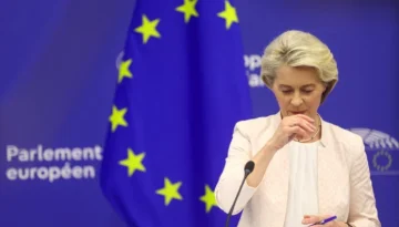 Ούρσουλα φον ντερ Λάιεν σε Φαραντούρη για σφαγές στη Συρία: «Έχεις δίκιο, θα λάβουμε μετρα»