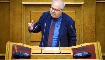 &Pi;&Alpha;&Sigma;&Omicron;&Kappa;: &Gamma;&iota;&alpha;&tau;ί &omicron; &Alpha;&nu;&delta;&rho;&omicron;&upsilon;&lambda;ά&kappa;&eta;&sigmaf; &delta;&iota;έ&gamma;&rho;&alpha;&psi;&epsilon; &tau;&omicron;&nu; &Pi;&alpha;&rho;&alpha;&sigma;&kappa;&epsilon;&upsilon;&alpha;ΐ&delta;&eta; &ndash; &Omicron;&iota; &laquo;&kappa;ί&tau;&rho;&iota;&nu;&epsilon;&sigmaf;&raquo; &kappa;ά&rho;&tau;&epsilon;&sigmaf; &kappa;&alpha;&iota; &eta; &mu;ά&chi;&eta; &gamma;&iota;&alpha; &tau;&alpha; &psi;&eta;&phi;&omicron;&delta;έ&lambda;&tau;&iota;&alpha;