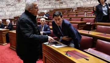 &Pi;&Alpha;&Sigma;&Omicron;&Kappa;-&Kappa;&Iota;&Nu;&Alpha;&Lambda;: &Omicron; &Pi;&alpha;&nu;&alpha;&gamma;ό&pi;&omicron;&upsilon;&lambda;&omicron;&sigmaf;, &eta; &laquo;&sigma;&kappa;&omicron;&upsilon;&rho;&iota;ά&raquo; &kappa;&alpha;&iota; &eta; &delta;&eta;&mu;ό&sigma;&iota;&alpha; &tau;&omicron;&pi;&omicron;&theta;έ&tau;&eta;&sigma;&eta; &tau;&omicron;&upsilon; &Delta;&iota;&kappa;&tau;ύ&omicron;&upsilon; &Sigma;&upsilon;&nu;&delta;&iota;&kappa;&alpha;&lambda;&iota;&sigma;&tau;&iota;&kappa;&omicron;ύ